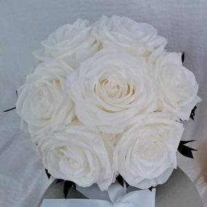 Romance- Ramo de novia realizado con flores preservadas